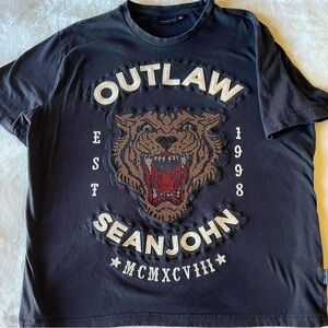 Unique, Vintage, Men’s Fashion Original Sean John Outlaw T-Shirt
XXL
Black